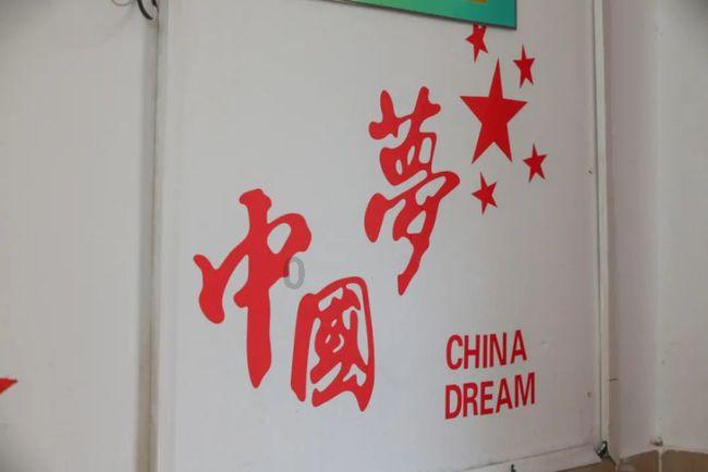 男友很内向，特别不懂浪漫，这样的性格可以被改变吗